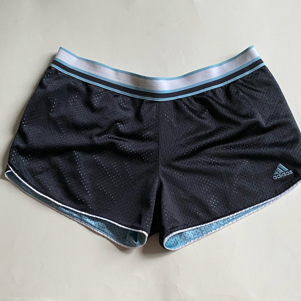 ADIDAS women’s sport shorts M